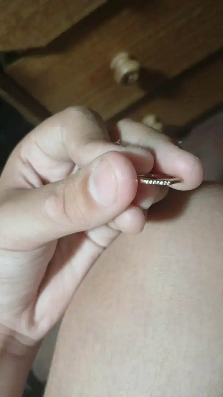 Anillo de oro con diseño hexagonal - 1
