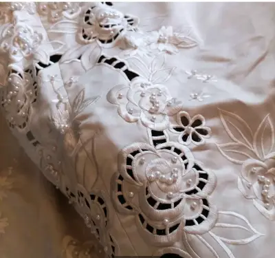 Vestido de Novia Vintage con Encaje Floral - miniatura 2