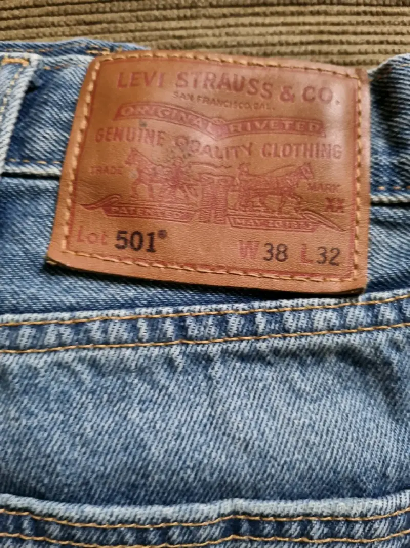 Jeans Levi's 501 clásicos (talla 38/50) - 2