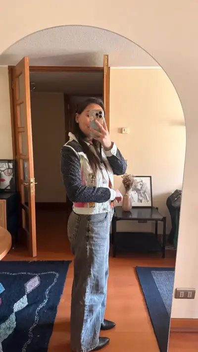 Chaqueta de mezclilla con diseño artístico - miniatura 5