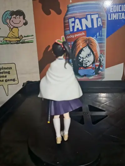 Figura de colección de demon slayer - miniatura 1