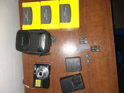 Cámara fotográfica sony - miniatura 1