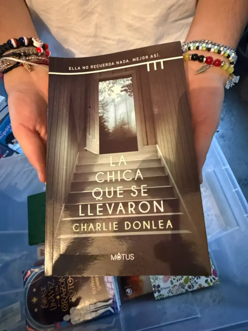 Libro 'La Chica Que Se Llevaron' de Charlie Donlea - 1