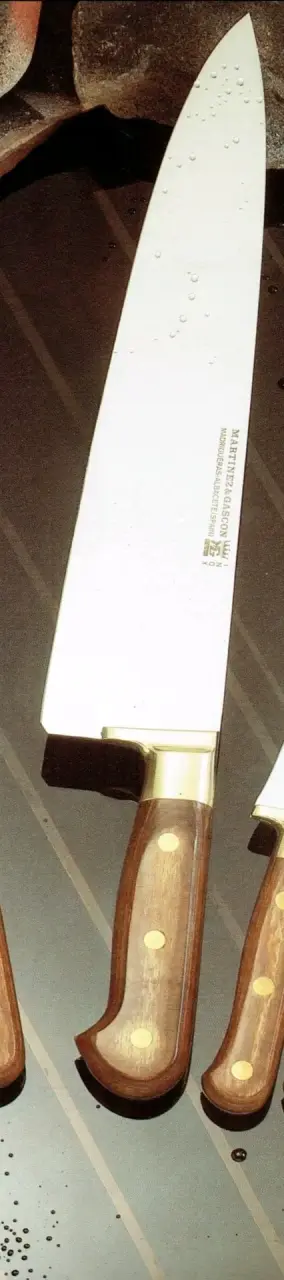 Cuchillo de cocina profesional Martínez & Gascón - 1