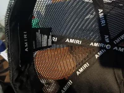Gorra Amiri  negra con estrellas (que usa Cris mj) - miniatura 3
