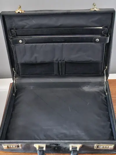 Maletín ejecutivo negro con cerradura Saxoline - miniatura 1