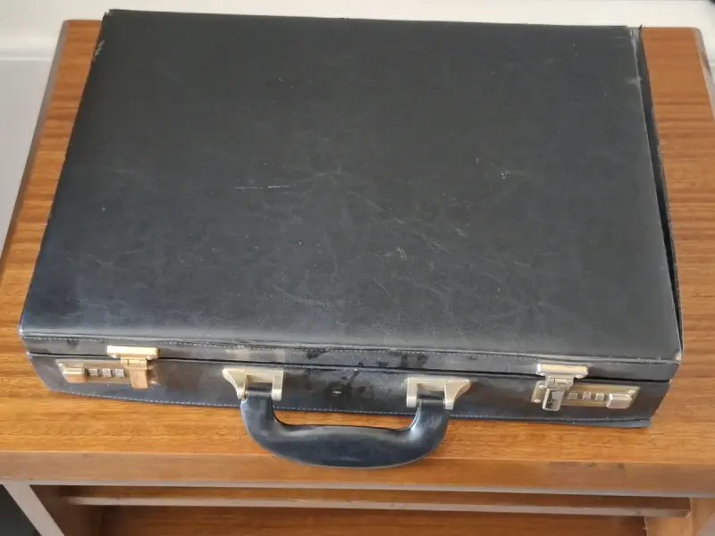 Maletín ejecutivo negro con cerradura Saxoline - 5