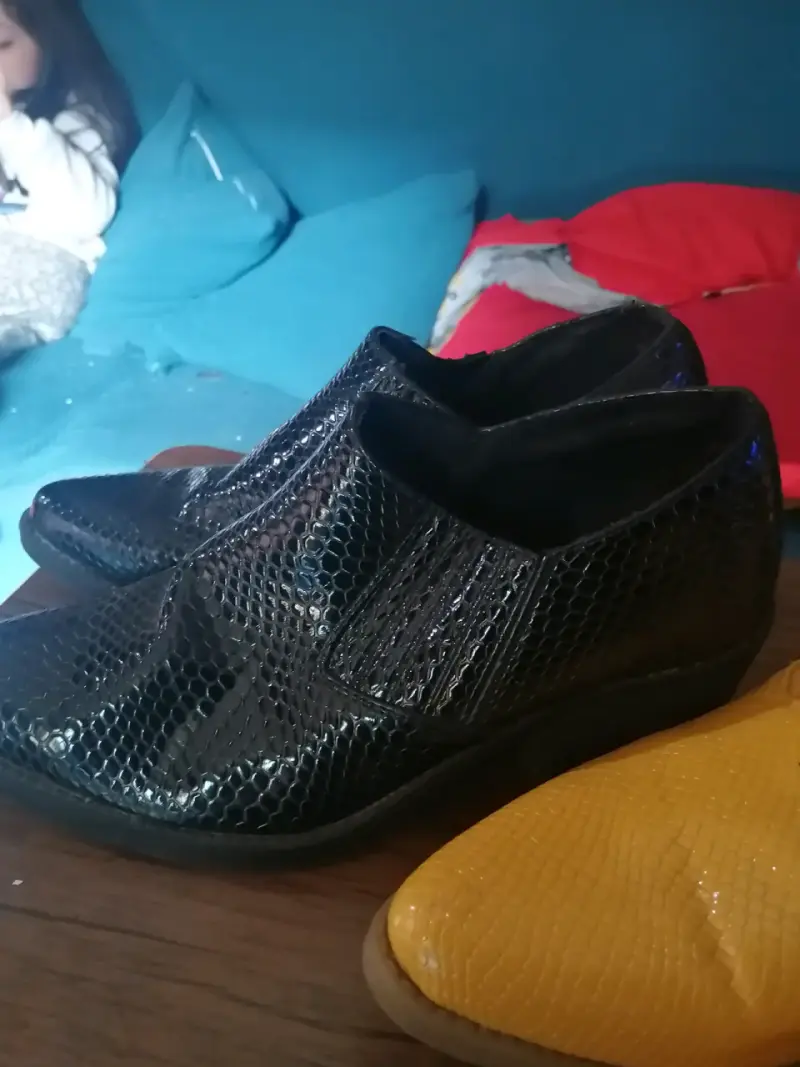 Zapatos de tacón bajo estilo serpiente para mujer - 2