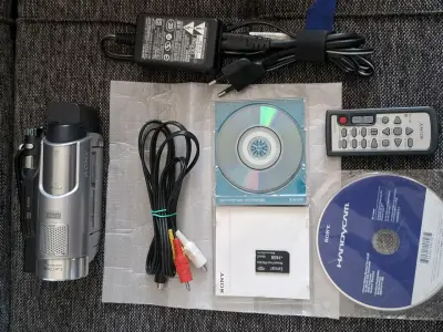 Videocámara Sony DCR-DVD910 con Zoom Óptico 15x - miniatura 5