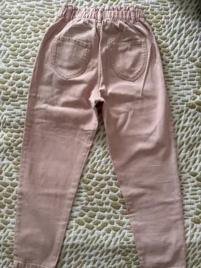 Jeans rosados para niña H&M talla 8-9 años - miniatura 1