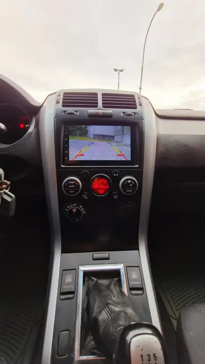 Suzuki Grand Vitara 4x4 2012 en buen estado - miniatura 6