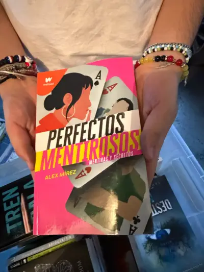 Libro Perfectos Mentirosos de Alex Mírez - miniatura 1