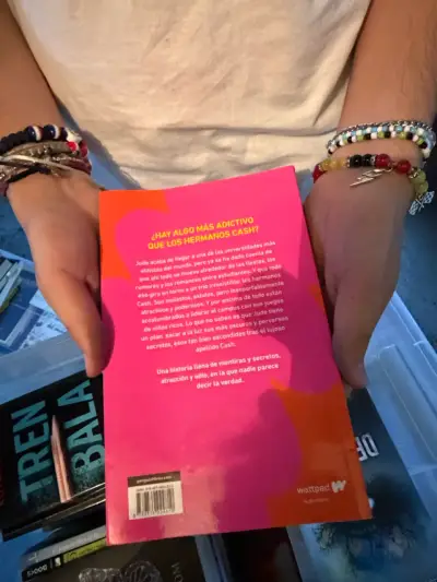 Libro Perfectos Mentirosos de Alex Mírez - miniatura 2