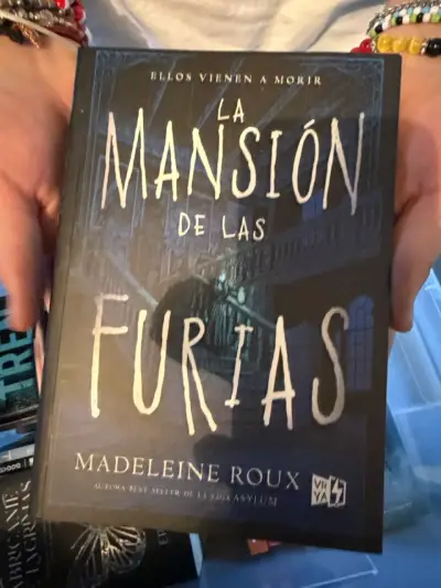Libro La Mansión de las Furias de Madeleine Roux - miniatura 1
