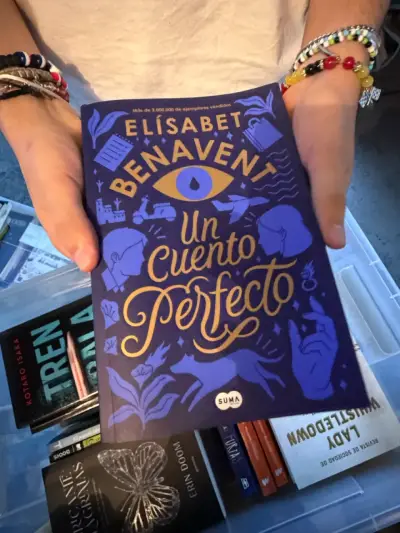 Libro 'Un Cuento Perfecto' de Elísabet Benavent - miniatura 1