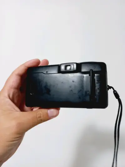 Cámara Nikon Lite Touch Zoom 105 AF compacta - miniatura 4