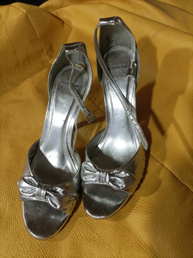 Sandalias plateadas de tacón alto Donna Erre - 1