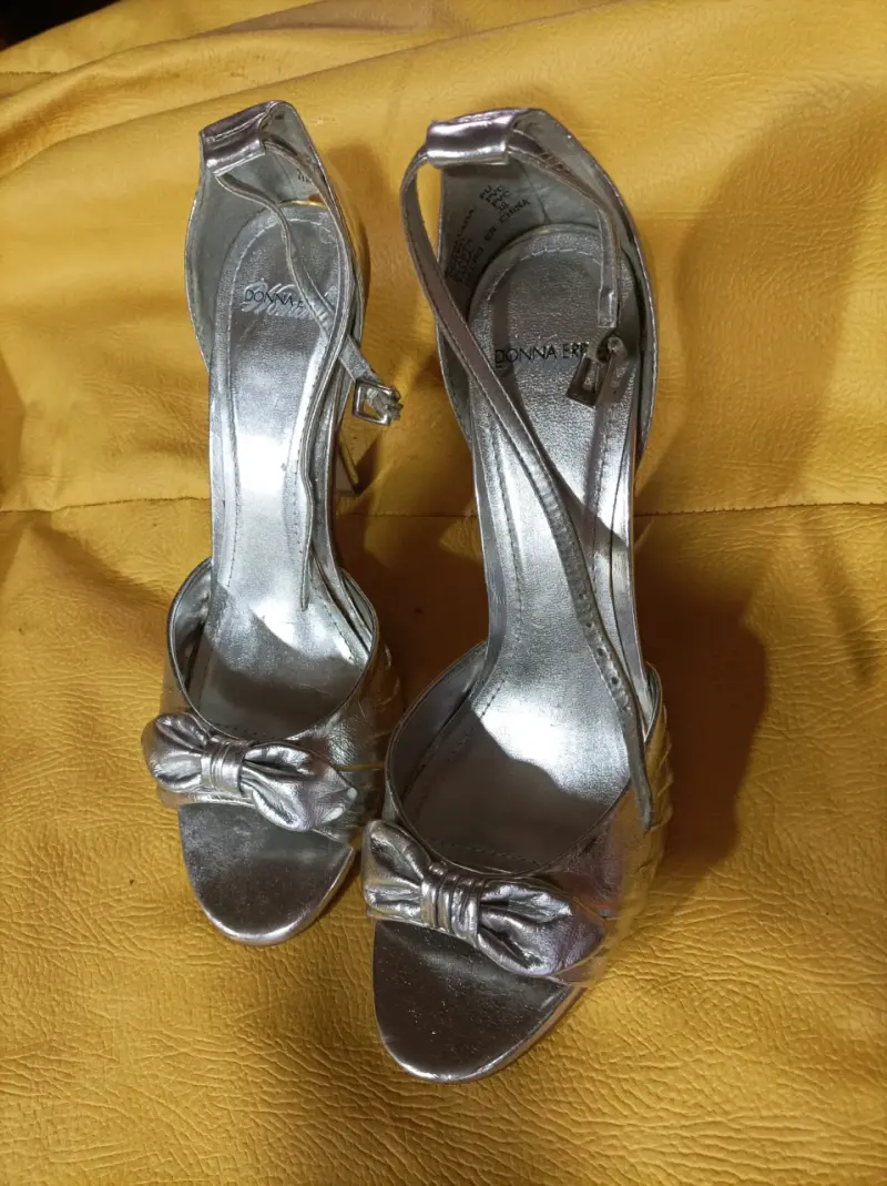 Sandalias plateadas de tacón alto Donna Erre - 3