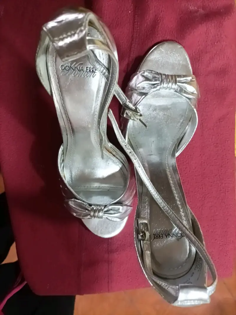 Sandalias plateadas de tacón alto Donna Erre - 5