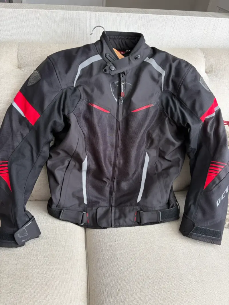 Chaqueta de moto Octane negra con detalles rojos - 1