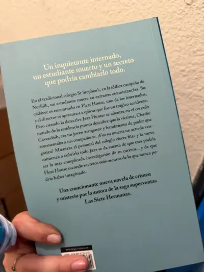 Libro 'Asesinato en Fleat House' de Lucinda Riley - miniatura 2