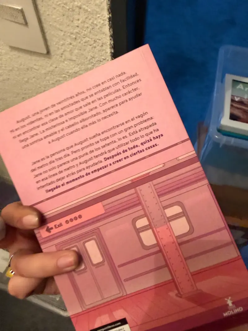 Libro 'Una Última Parada' de Casey McQuiston - 2