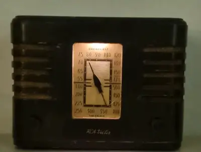 Radio antigua RCA Victor en buen estado - miniatura 2