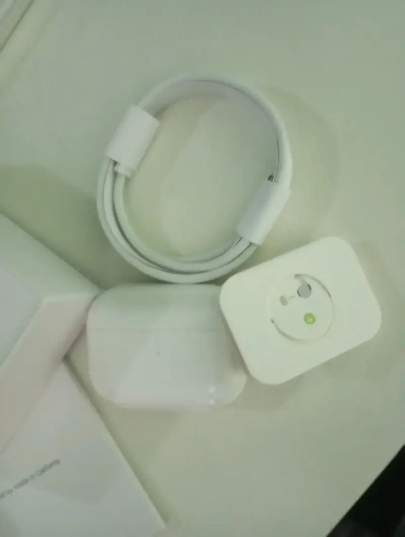 Auriculares inalámbricos con estuche de carga - 1