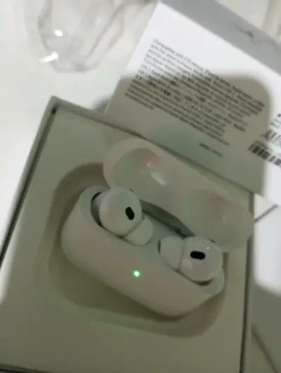 Auriculares inalámbricos con estuche de carga - miniatura 3
