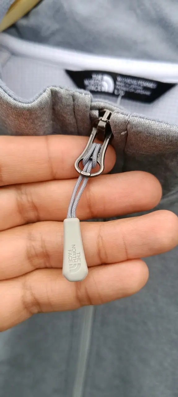 Chaleco polar gris The North Face para mujer - 4