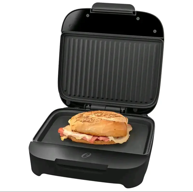 Sandwichera Oster con placas antiadherentes - 6