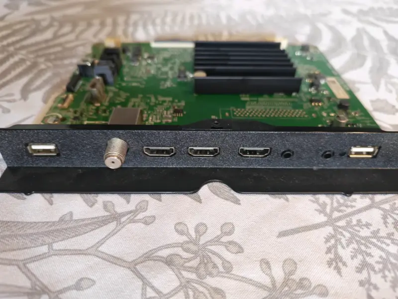 Tarjeta principal (Mainboard) Smartv HISENSE - 2