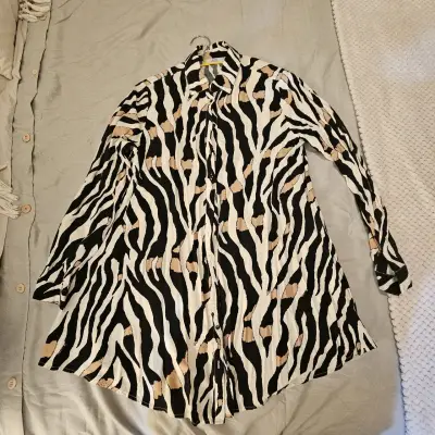 Blusa de mujer estampado cebra Alaniz - miniatura 1