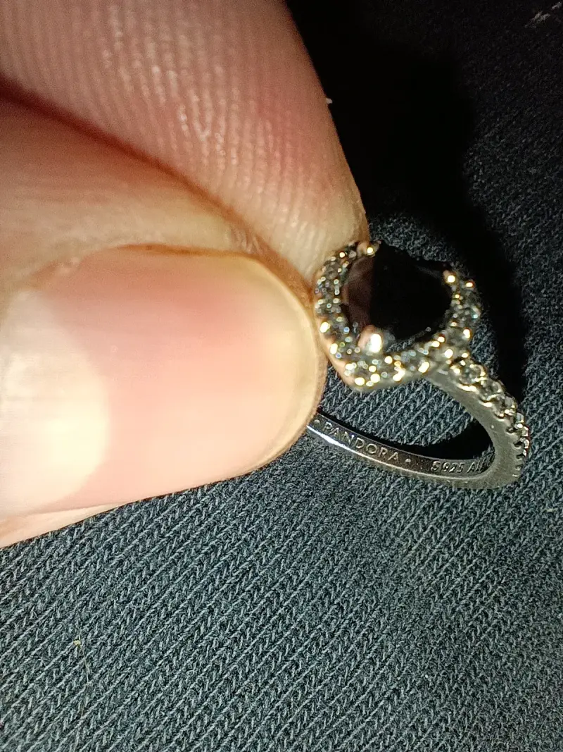 Anillo de plata con corazón de Pandora - 4
