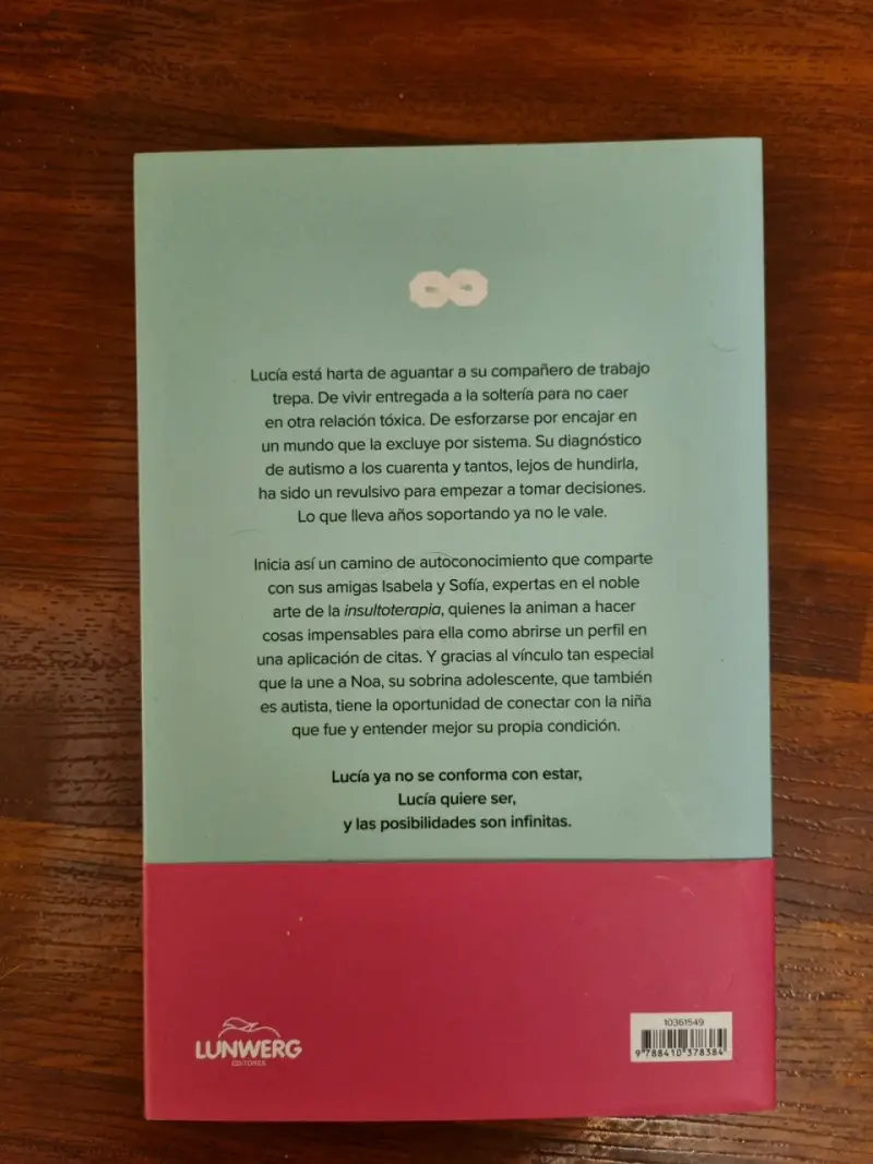 Libro 'Lucía y el infinito' de Sara Codina - 2