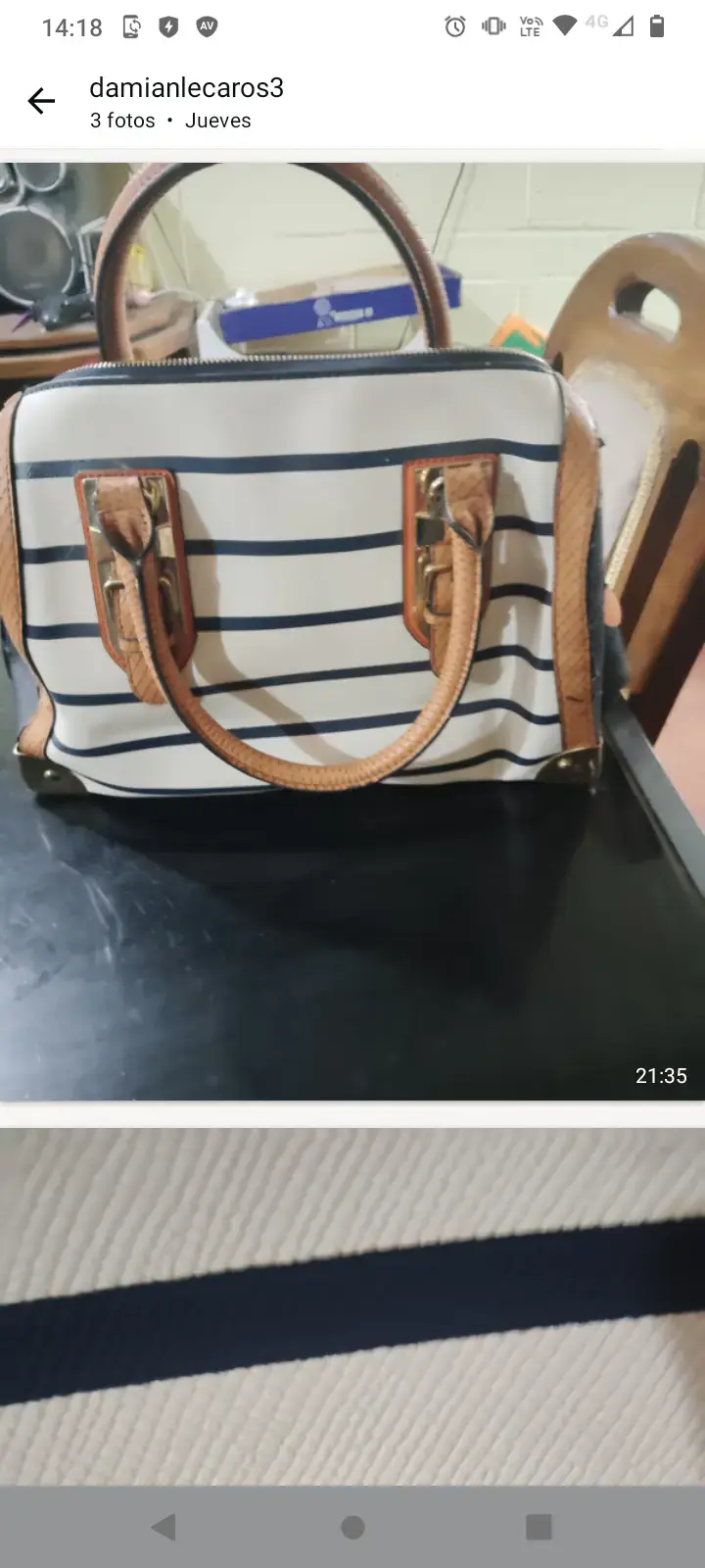 Bolso de mano rayado azul y beige - 3