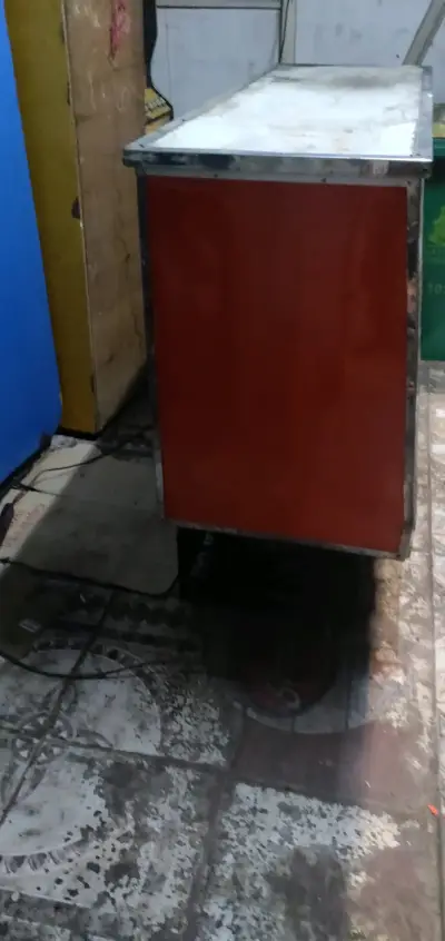 Maquina refrigerada de 1.5 metros .. funciona al 1 - miniatura 1
