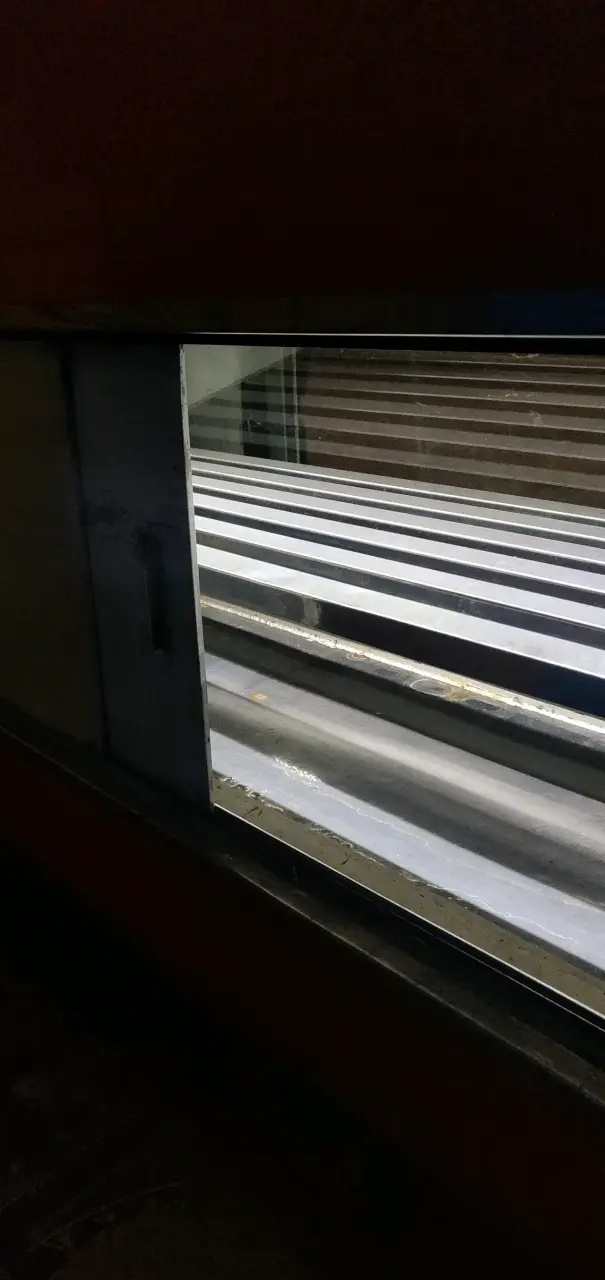Maquina refrigerada de 1.5 metros .. funciona al 1 - 3