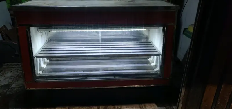 Maquina refrigerada de 1.5 metros .. funciona al 1 - 4