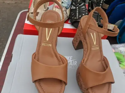 Sandalias de tacón Vizzano color camel - miniatura 1