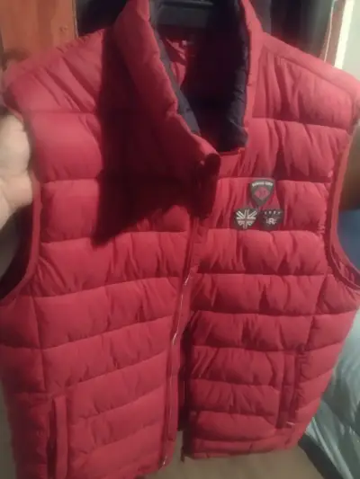 Chaleco acolchado rojo para hombre - miniatura 1