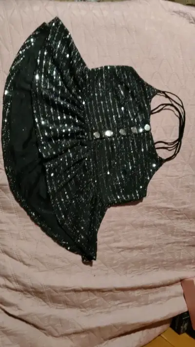 Top de fiesta negro con lentejuelas - miniatura 1