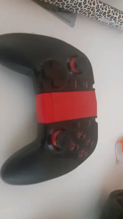Control inalámbrico casi sin uso - miniatura 2
