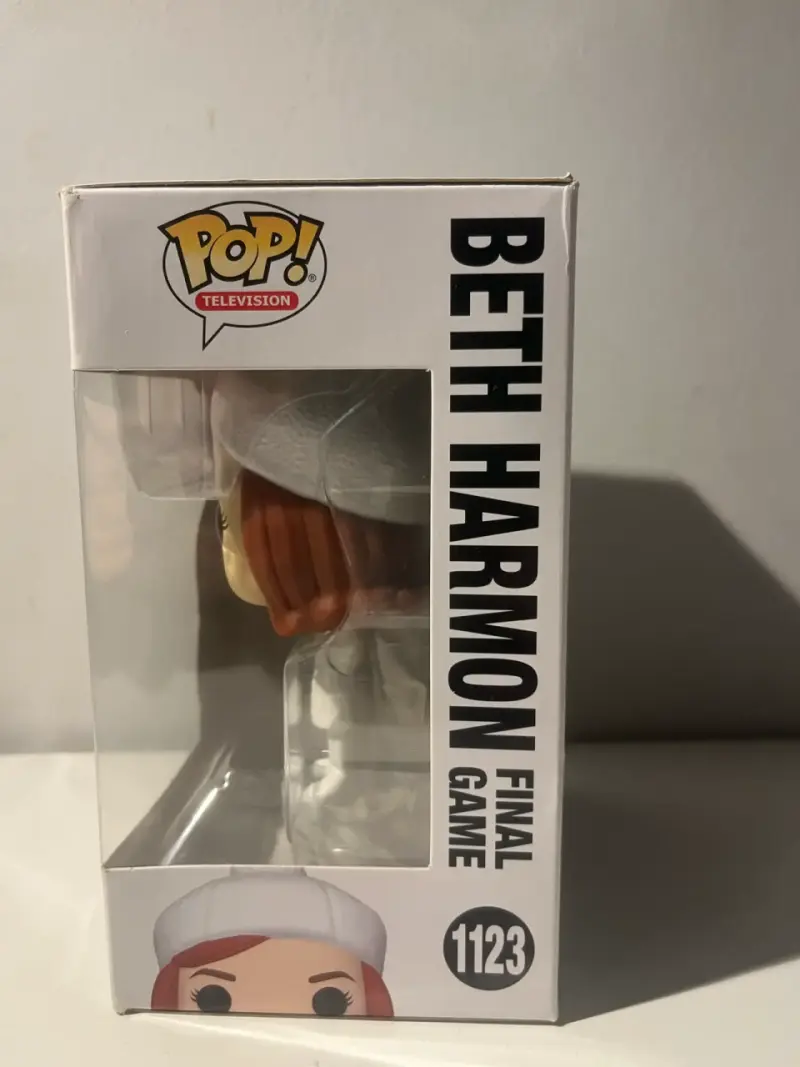Figura Funko Pop Beth Harmon The Queen's Gambit - 4