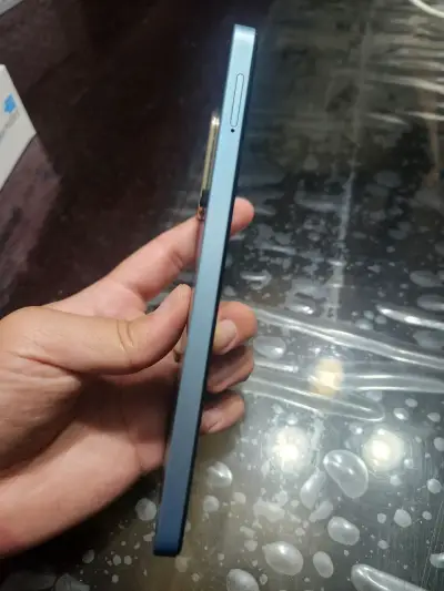 POCO C71 64GB / 3GB RAM - Color Gris - miniatura 3
