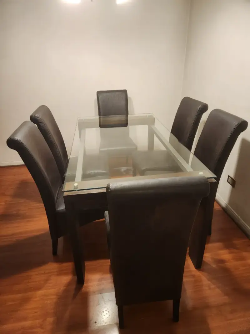 Mesa Comedor de vidrio madera y metal con 6 sillas - 1