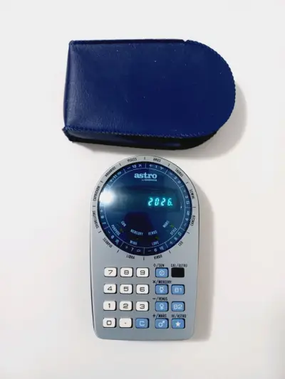 Calculadora astrológica Astro by Kosmos con funda - miniatura 1