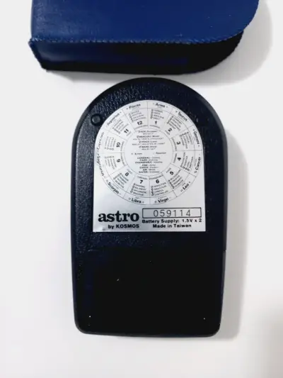 Calculadora astrológica Astro by Kosmos con funda - miniatura 2