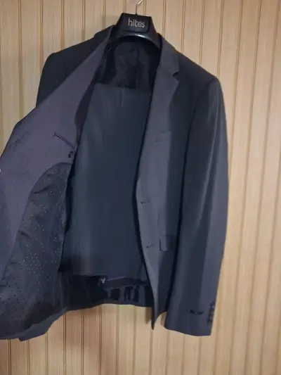 Traje formal gris oscuro para hombre - miniatura 3