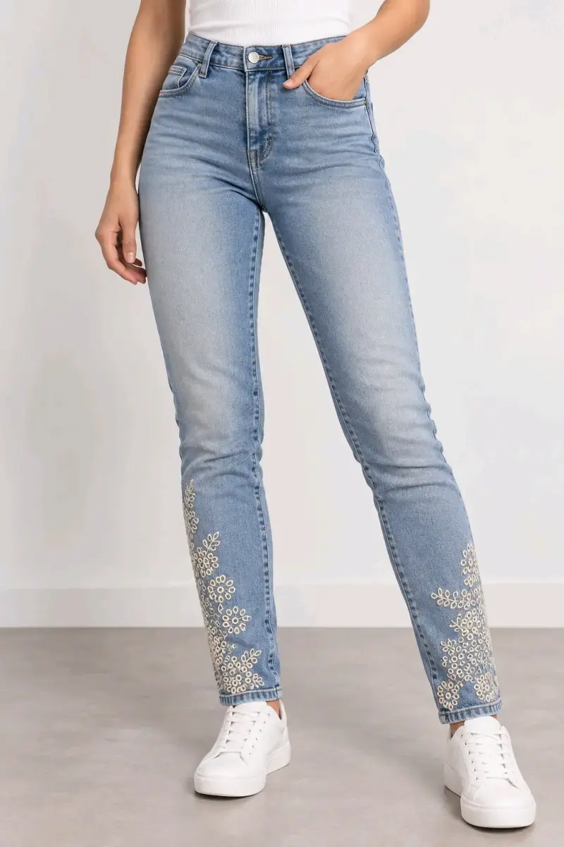 Best west jeans ajustados para mujer con diseños - 6